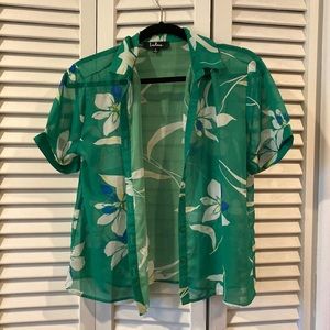 Lulu’s green floral button up
